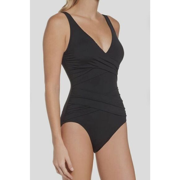 New. Tommy Bahama black tummy control swimsuit. Normally $149. Size 6 - Picture 3 of 11